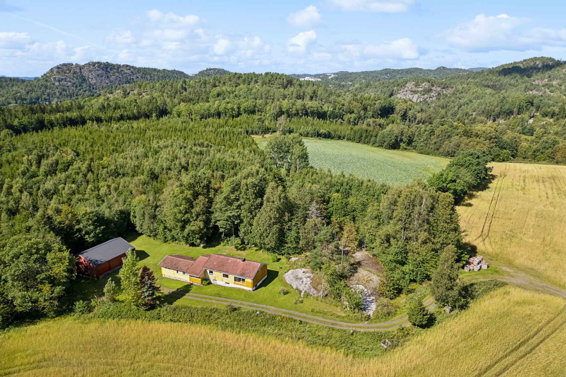 Humlehagen 160+162, LARVIK | DNB Eiendom | Fra hjem til hjem