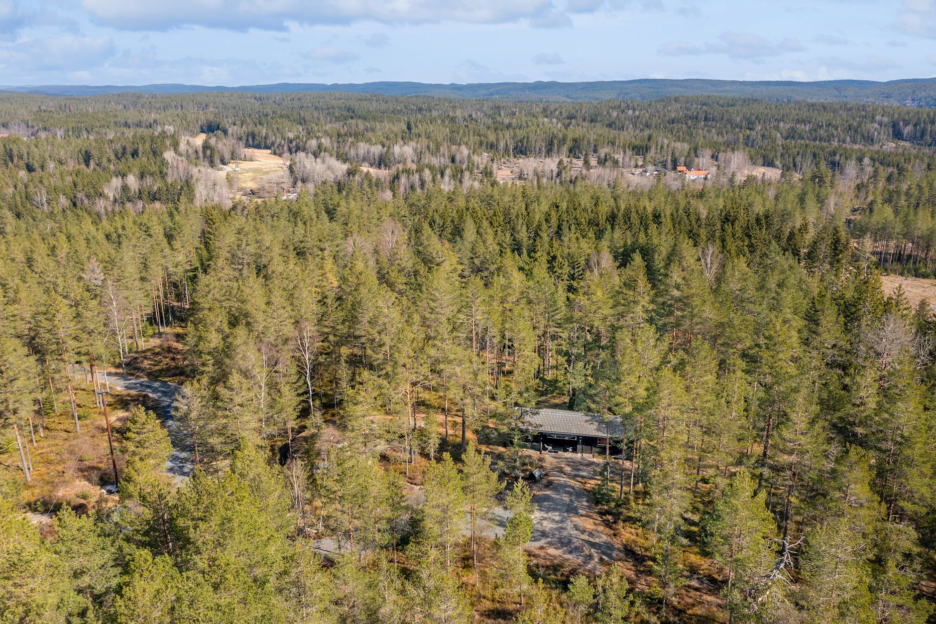 Almenningsveien 131, SKI | DNB Eiendom | Fra hjem til hjem