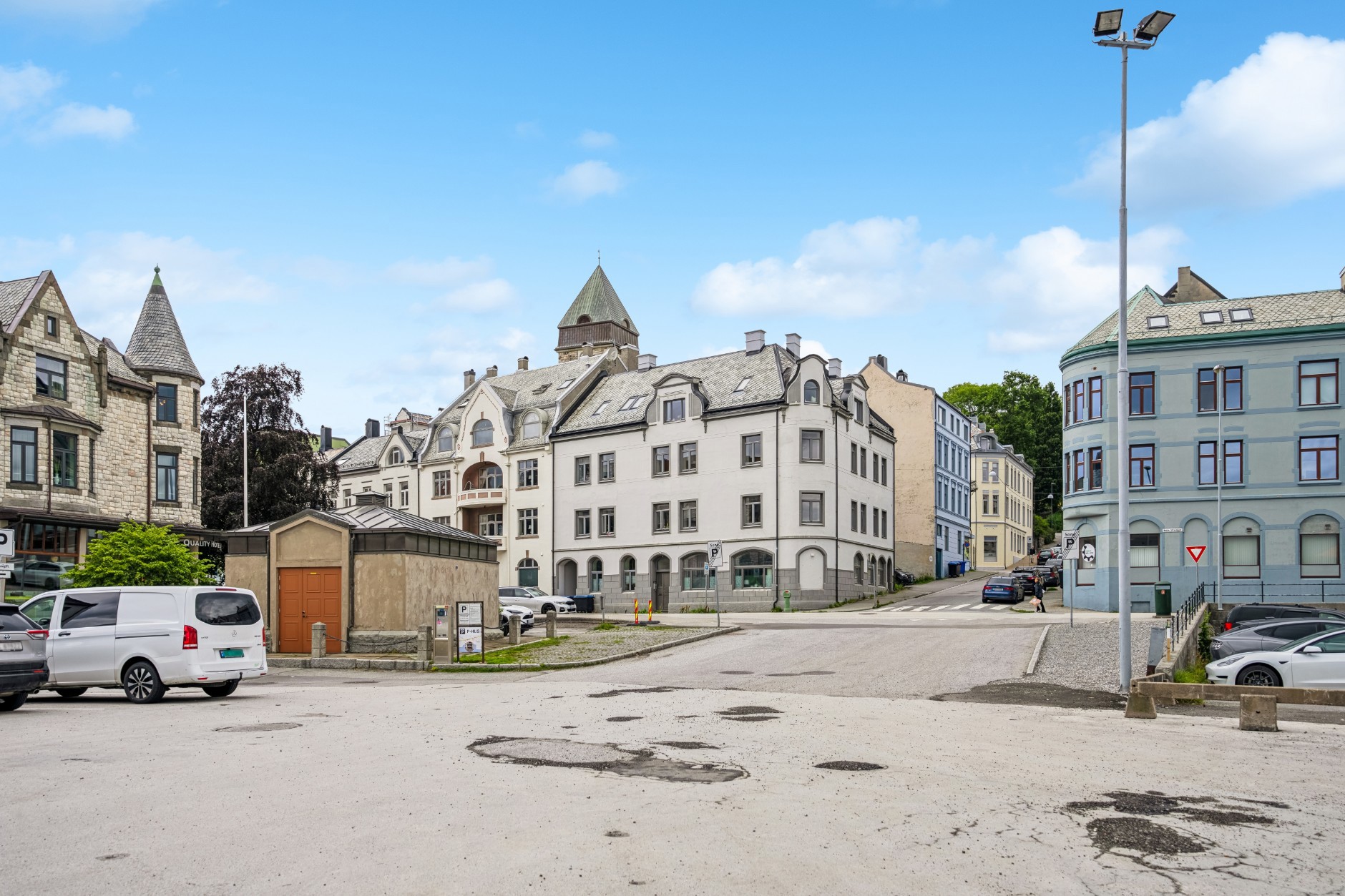 Øvre Strandgate 2, ÅLESUND | DNB Eiendom | Fra hjem til hjem