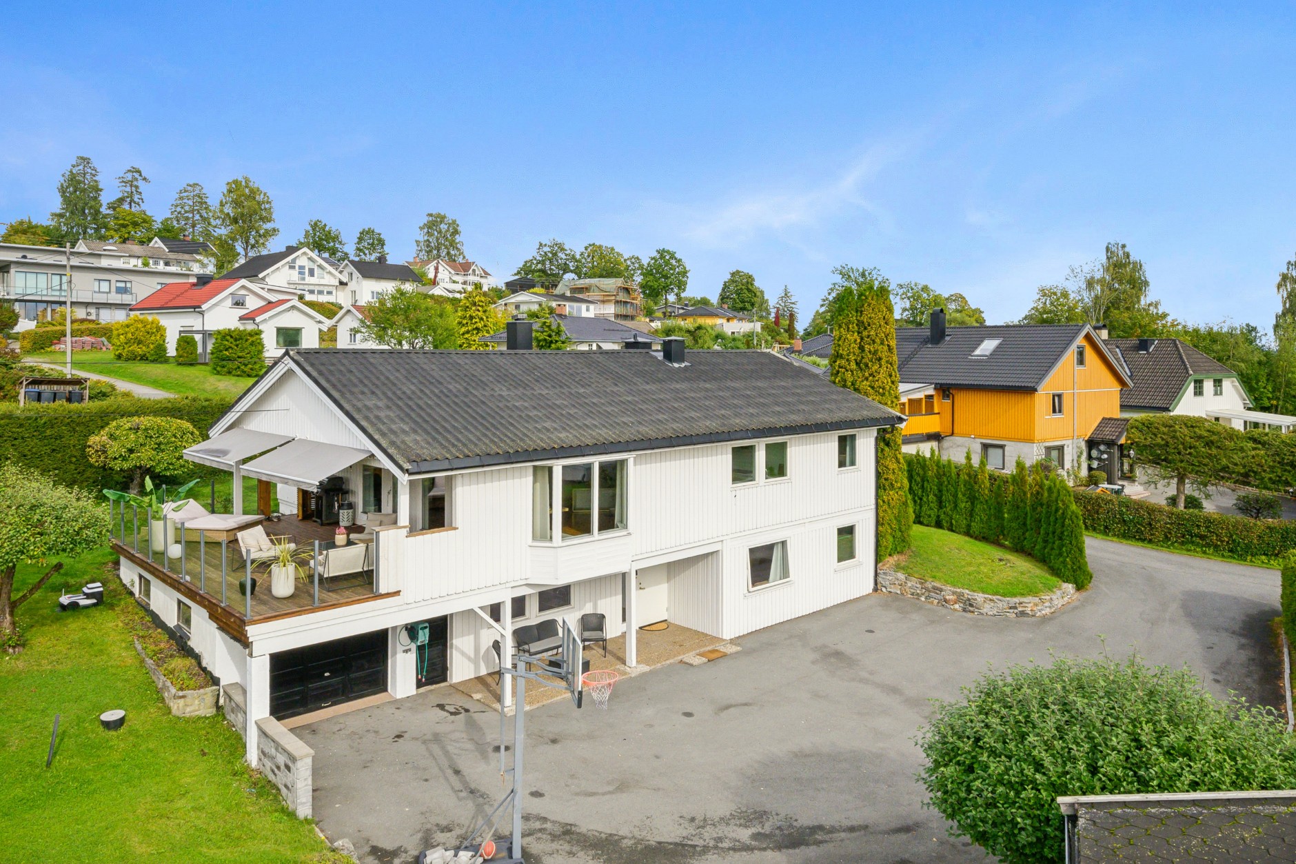 Sarahaugen 14, ASKER