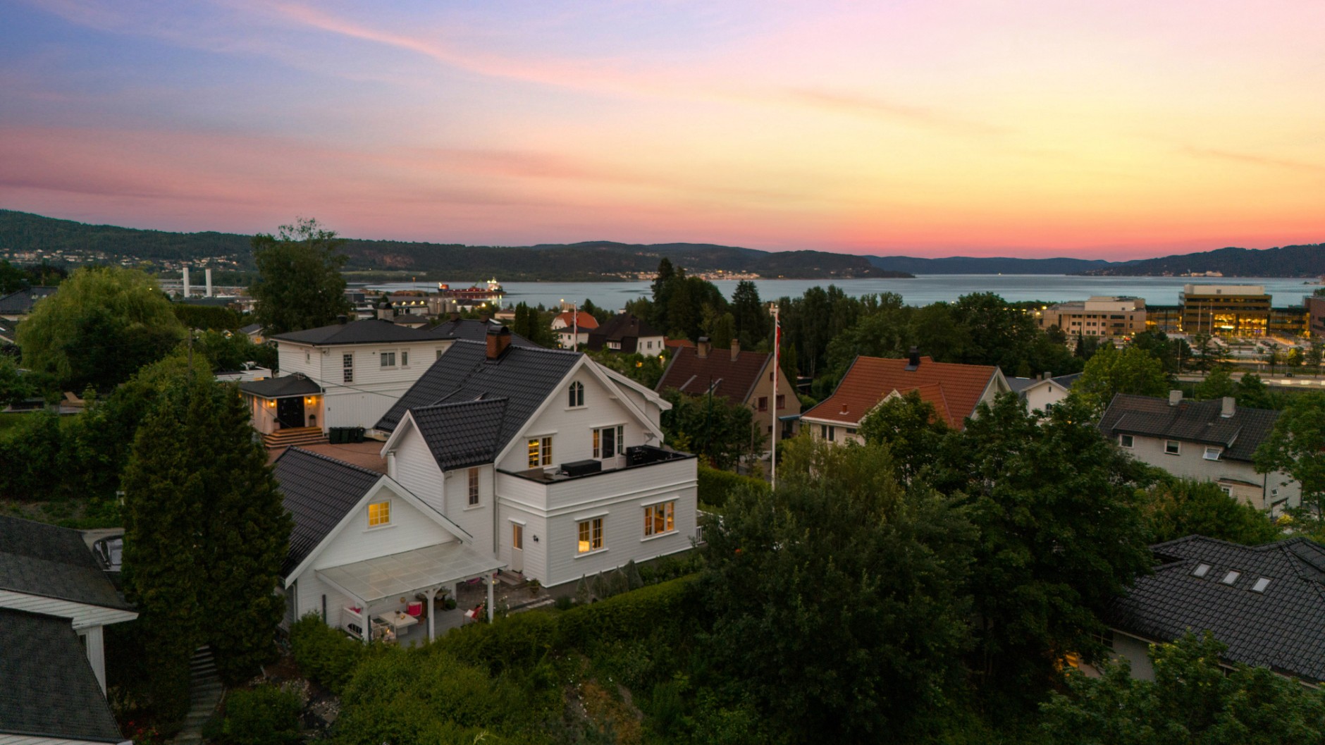 Nøstebakken 5, LIER