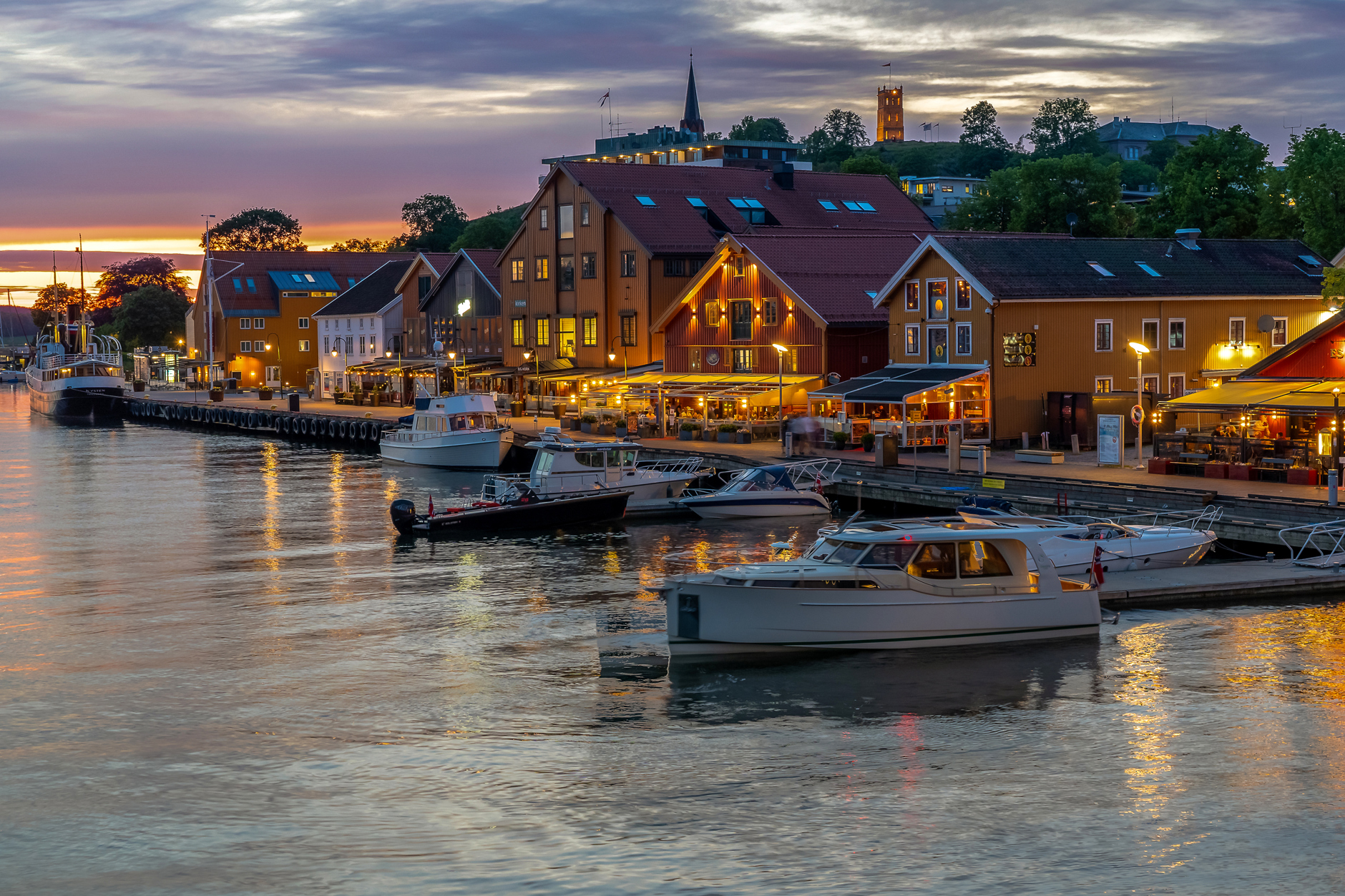 Øvre Smidsrødvei 20 A, NØTTERØY | DNB Eiendom | Fra hjem til hjem