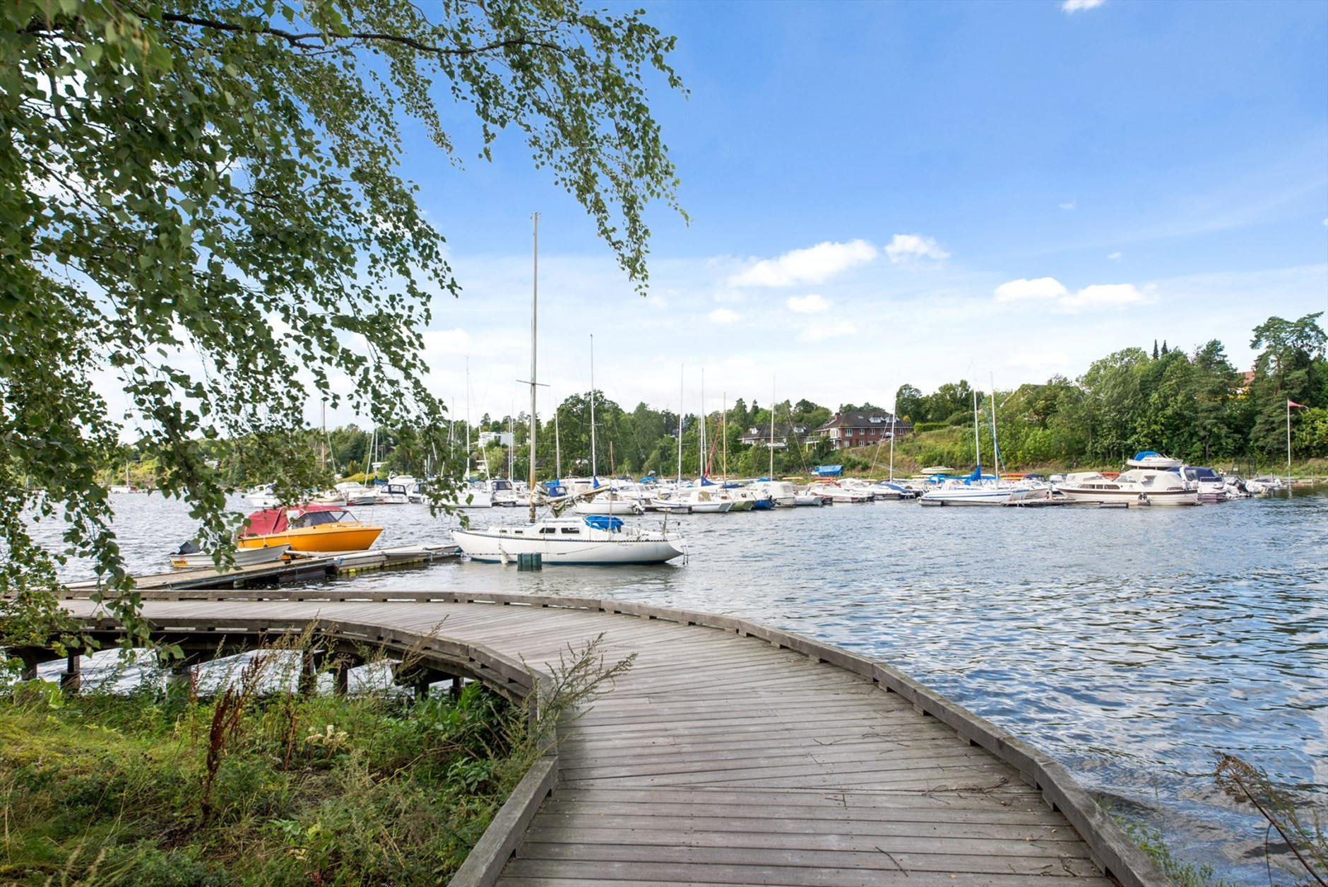 Bjørnenga 24, FORNEBU | DNB Eiendom | Fra hjem til hjem