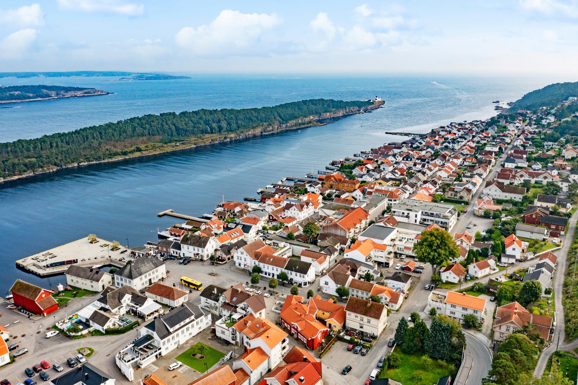 Kirkeveien 2, LANGESUND | DNB Eiendom | Fra hjem til hjem