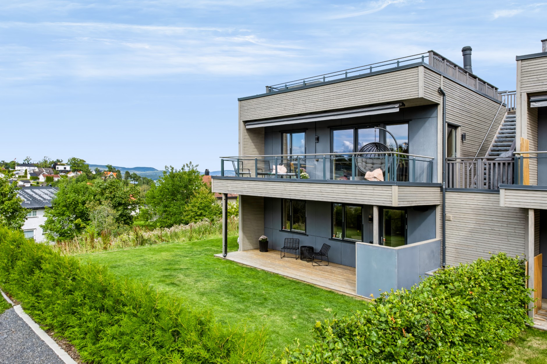 Eikelund 34, HOLMESTRAND