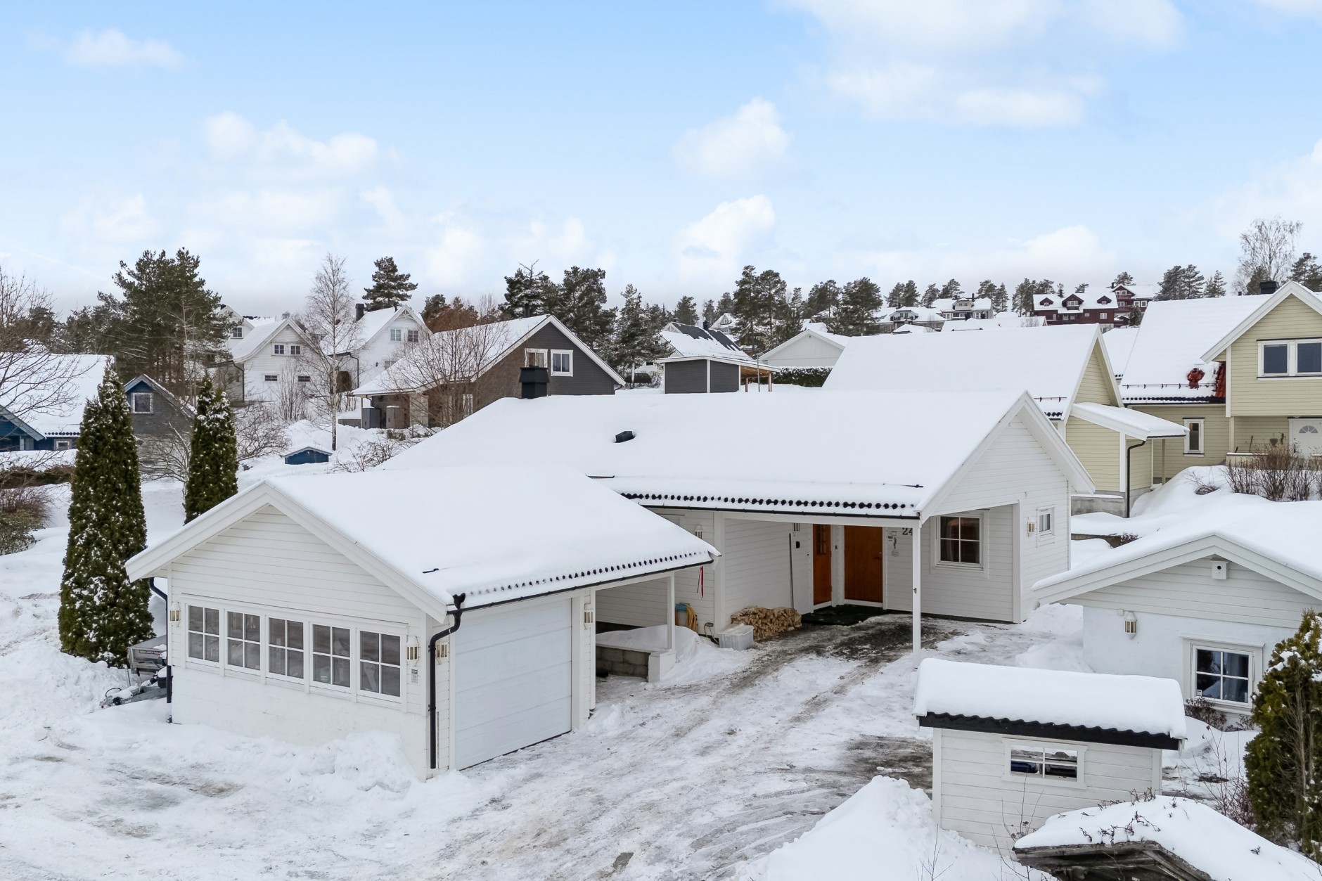 Tomteråsvegen 24, HVAM | DNB Eiendom | Fra hjem til hjem