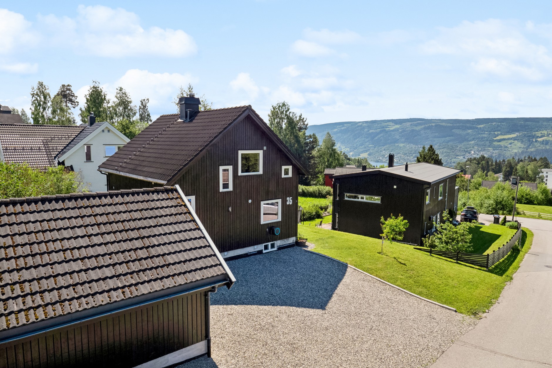 Nybuvegen 35, LILLEHAMMER | DNB Eiendom | Fra hjem til hjem